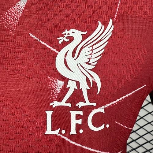 Liverpool FC Local 2025-2026 thumbnail 3
