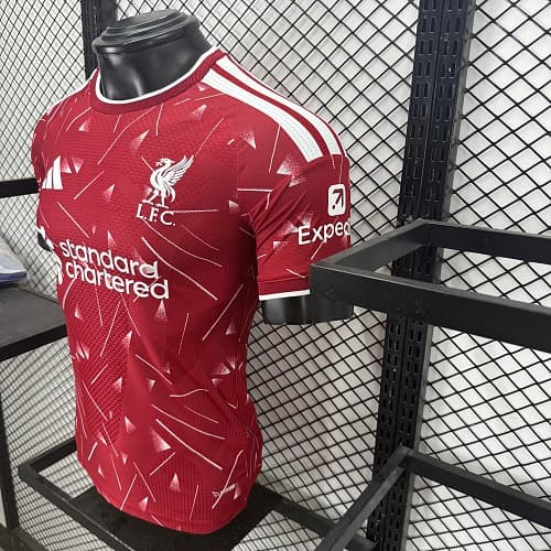 Liverpool FC Local 2025-2026 thumbnail 4